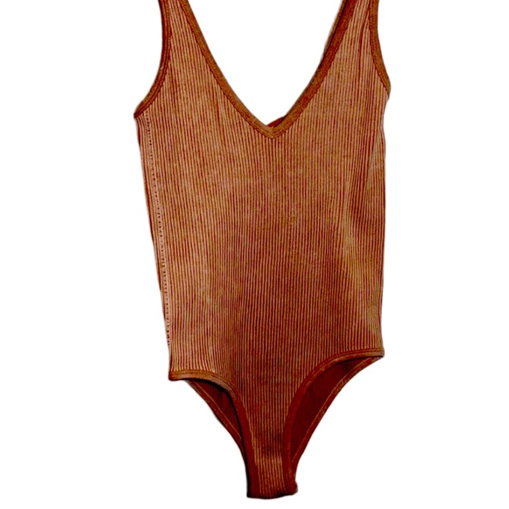 SALE 2/$20 Aura v-neck ribbed stretch bodysuit size xxs/xs